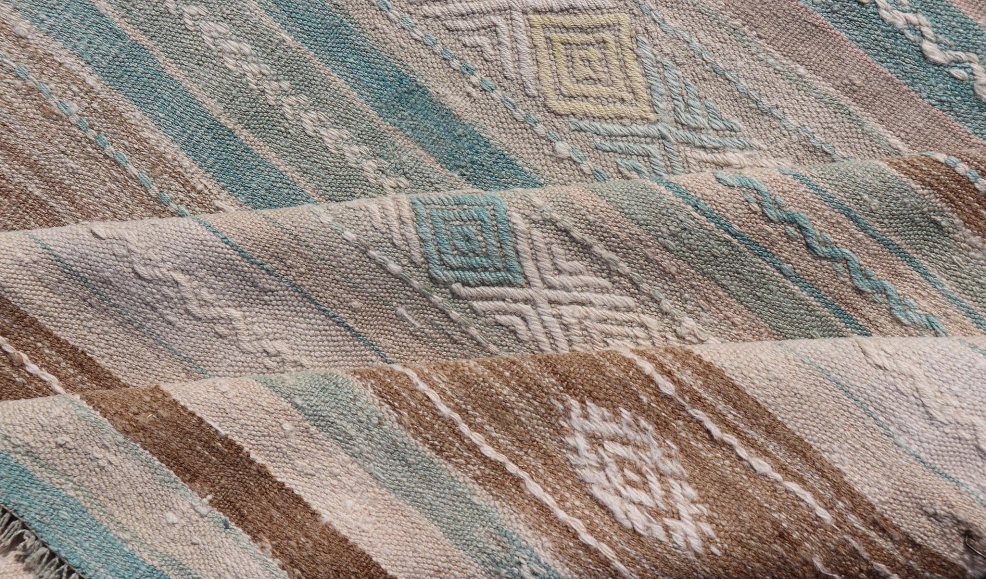 Striped Turkish Hand Woven Flat - Weave Kilim in Muted Colors and Tribal Motifs Turkish Kilim vintage carpet in light taupe, seafoam greenish color, light brown, and cream, Keivan Woven Arts / rug EN - 13956, country of origin / type: Turkey / Ki... - Keivan Woven ArtsEN - 13956 - 18848Rug