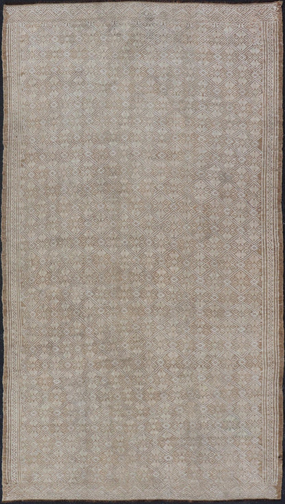 All - Over Design Turkish Vintage Kilim Rug In Tan, Taupe and Earth Tones Turkish Hand Woven vintage Kilim rug with in tan, taupe and earth tones with all - over design, Keivan Woven Arts / EN - 13959 country of origin / type: Turkey / Kilim, circa mi... - Keivan Woven ArtsEN - 13959 - 19112Rug