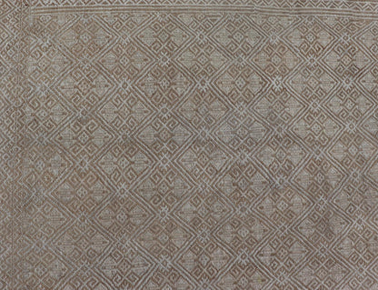 All - Over Design Turkish Vintage Kilim Rug In Tan, Taupe and Earth Tones Turkish Hand Woven vintage Kilim rug with in tan, taupe and earth tones with all - over design, Keivan Woven Arts / EN - 13959 country of origin / type: Turkey / Kilim, circa mi... - Keivan Woven ArtsEN - 13959 - 19112Rug