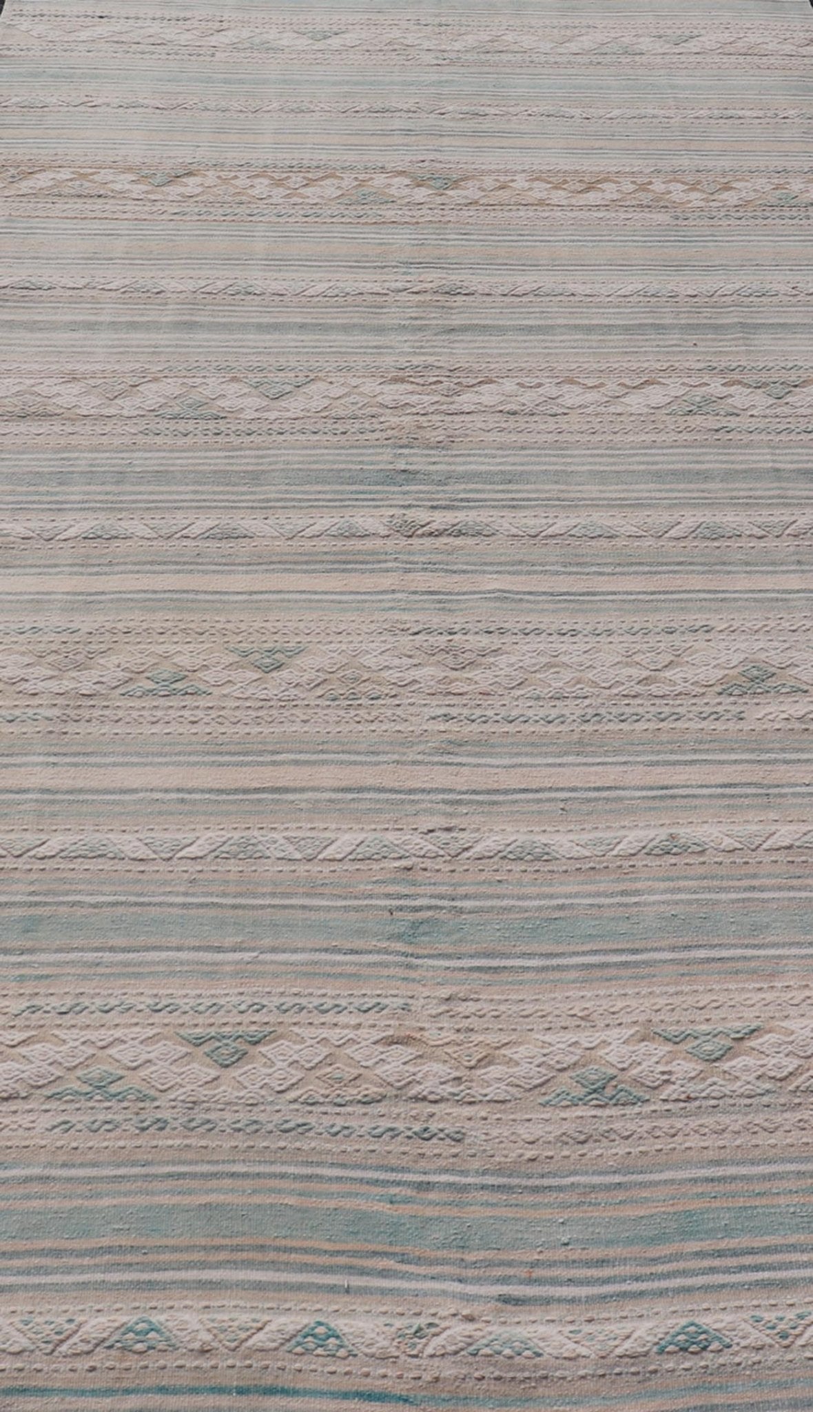 Turkish Gallery Flat - Weave Kilim in Muted Colors with Stripes and Embroideries large gallery Turkish Kilim vintage carpet in light taupe, light green, cream, and tan Keivan Woven Arts / rug EN - 13968, country of origin / type: Turkey / Kilim, ... - Keivan Woven ArtsEN - 13968 - 18866Rug