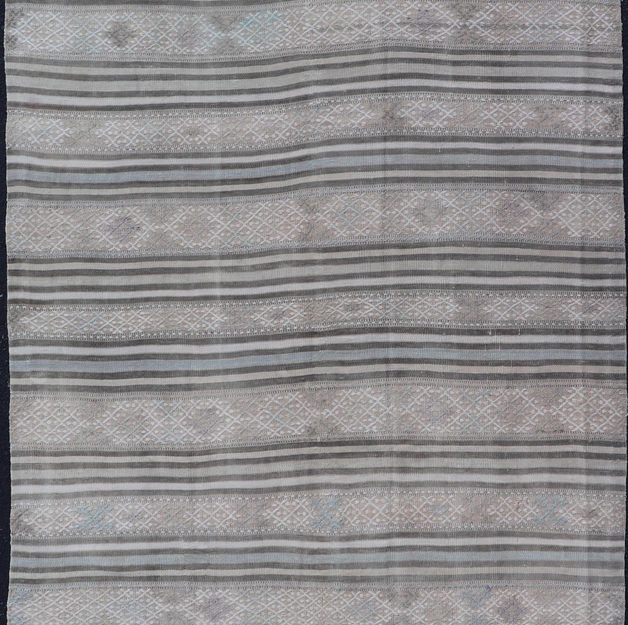 Measures: 5'6 x 8'3 Turkish Flat - Weave Kilim with Embroideries in Taupe, Tan, Cream, and Blue. Keivan Woven Arts / rug EN - 14002, country of origin / type: Turkey / Kilim, circa 1950 This vintage Turkish Kilim rug features a contemporary geom... - Keivan Woven ArtsEN - 14002 - 21757Rug