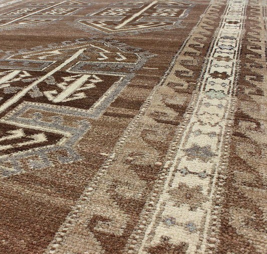 Brown background 1940s Turkish Oushak rug with six tribal medallions, rug en - 140069, country of origin / type: Turkey / Oushak, circa 1940s The brown background of this vintage Oushak rug from Turkey (circa mid - 20th century) is home to six large... - Keivan Woven ArtsEN - 140069 - 5568