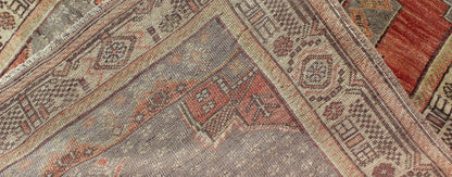 Colorful Vintage Turkish Oushak Rug with Geometric - Tribal Motifs Keivan Woven Arts/ rug/EN - 140179 origin/Turkey Measures: 3'7 x 5'3. This vintage Oushak rug features an beautiful design and color combination. The central medallion is comp... - Keivan Woven ArtsEN - 140179 - 6031Rug