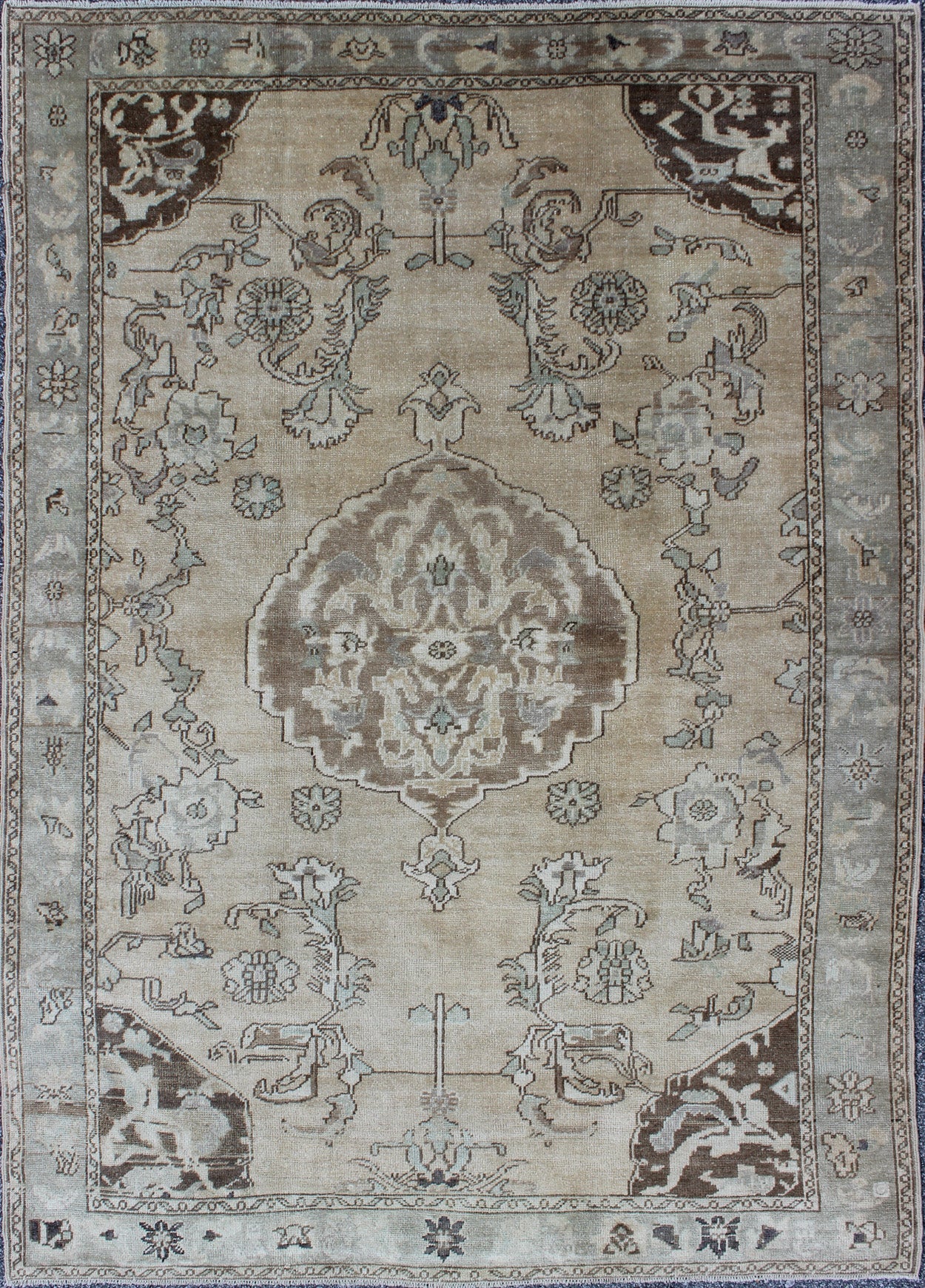 Elegant Vintage Turkish Oushak Rug with Ornate Floral Medallion Design kwarugs Elegant vintage Turkish Oushak rug with ornate floral Medallion design in taupe, charcoal, brown rug en - 140249, country of origin / type: Turkey / Oushak, circa 1940 ... - Keivan Woven ArtsEN - 140249 - 5612Rug