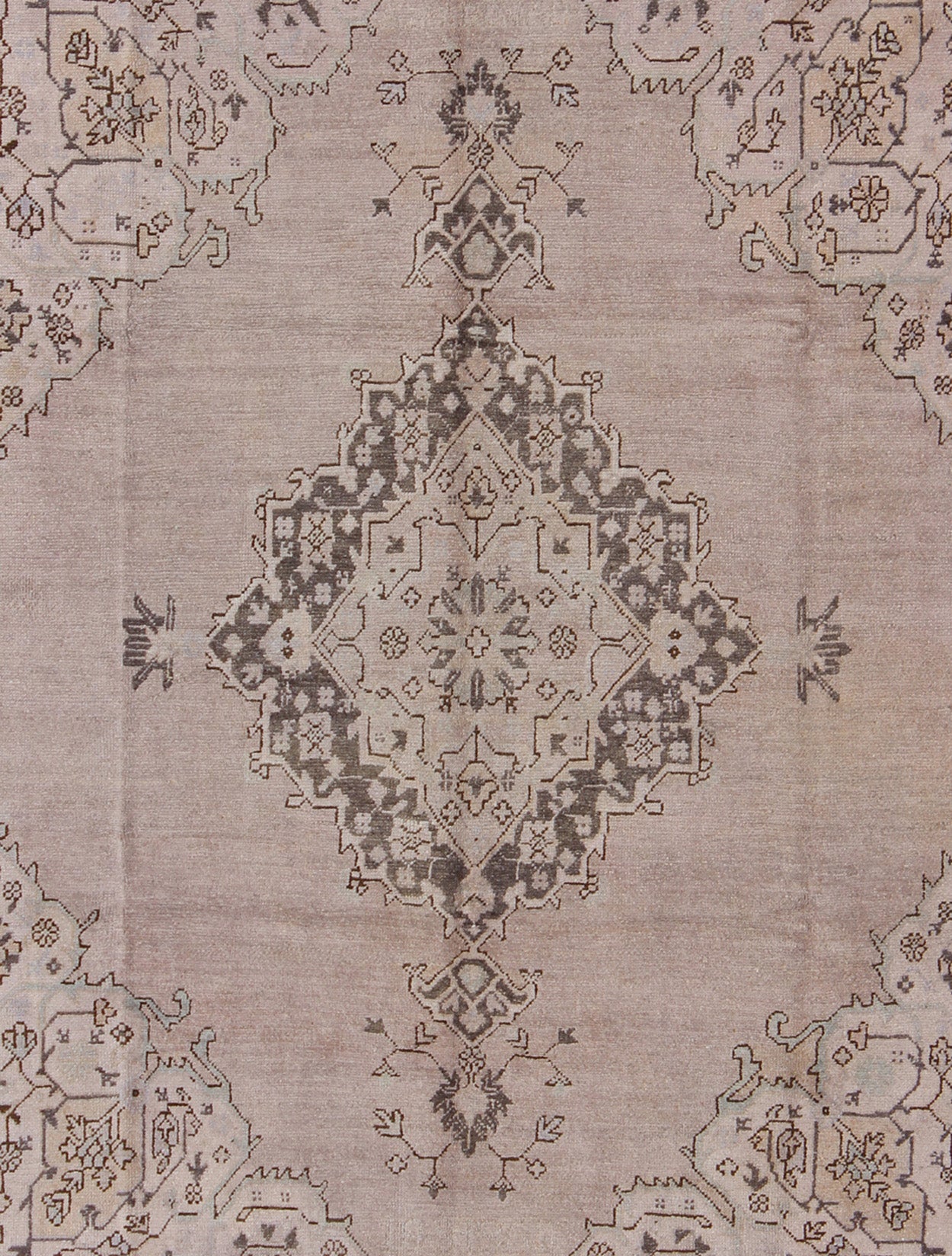 Antique Oushak With Medallion design in Lavender, Charcoal Brown, pale blue Antique Oushak With Medallion design. Keivan Woven Arts / rug/ EN - 140261, country of origin / type: Turkey / Oushak, circa 1930's Early - 20th century Measures: 8... - Keivan Woven ArtsEN - 140261 - 5616Rug