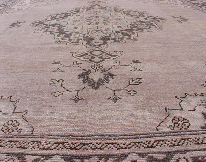 Antique Oushak With Medallion design in Lavender, Charcoal Brown, pale blue Antique Oushak With Medallion design. Keivan Woven Arts / rug/ EN - 140261, country of origin / type: Turkey / Oushak, circa 1930's Early - 20th century Measures: 8... - Keivan Woven ArtsEN - 140261 - 5616Rug