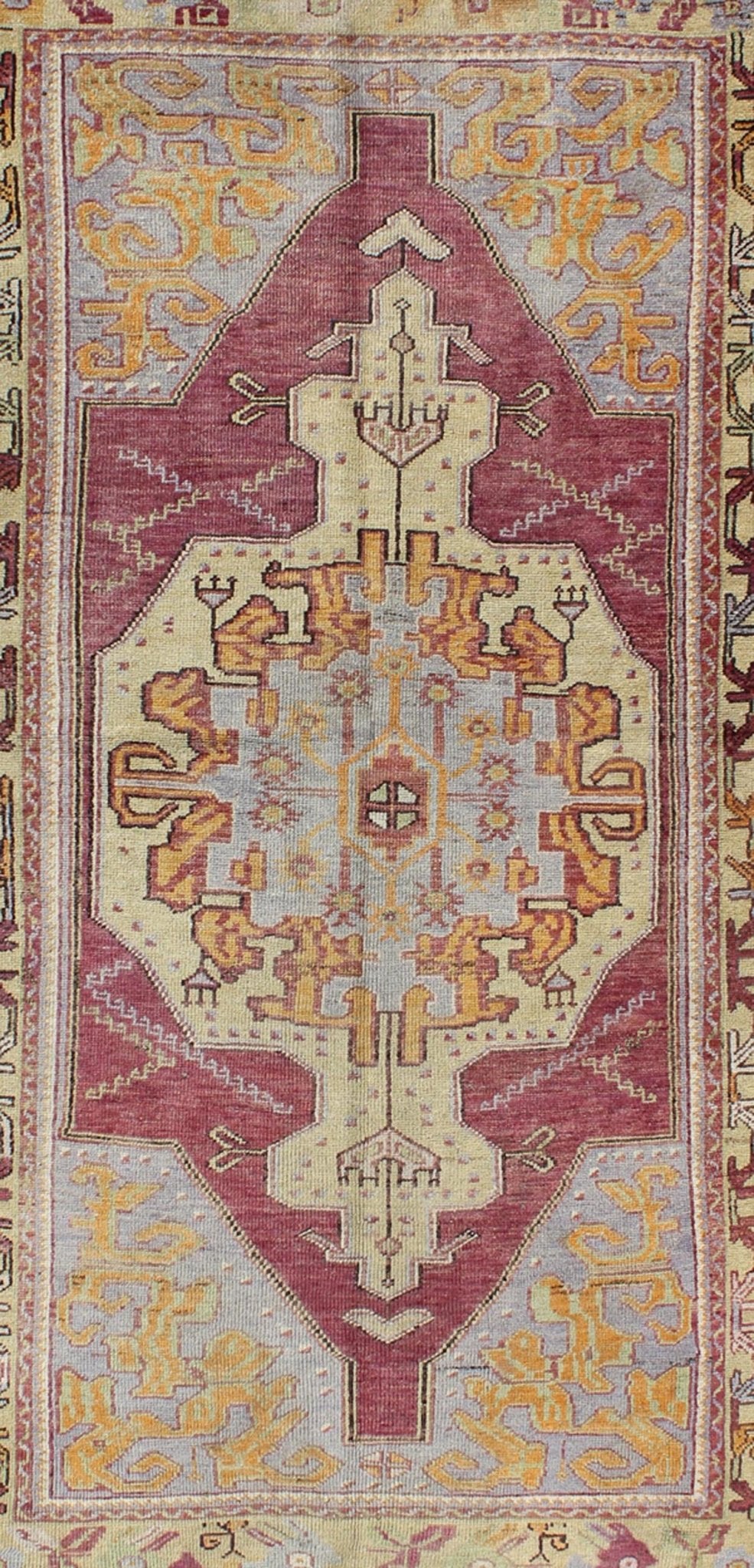 Purple and blue vintage Turkish Oushak rug with layered geometric medallion, rug en - 140282, country of origin / type: Turkey / Oushak, circa 1940 This vintage Turkish Oushak rug features an intricately beautiful design with a tribal aesthetic. T... - Keivan Woven ArtsEN - 140282 - 5626Rug
