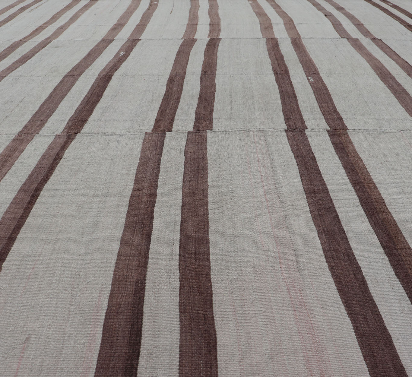 Measures: 9'4 x 11'4 Vintage Turkish Flat - Weave Muted Colored Kilim in Taupe, Brown and Cream. Keivan Woven Arts / rug EN - 14035, country of origin / type: Turkey / Kilim, circa 1950 This vintage flat - woven Kilim features a minimalist design ... - Keivan Woven ArtsEN - 14035 - 22716Rug