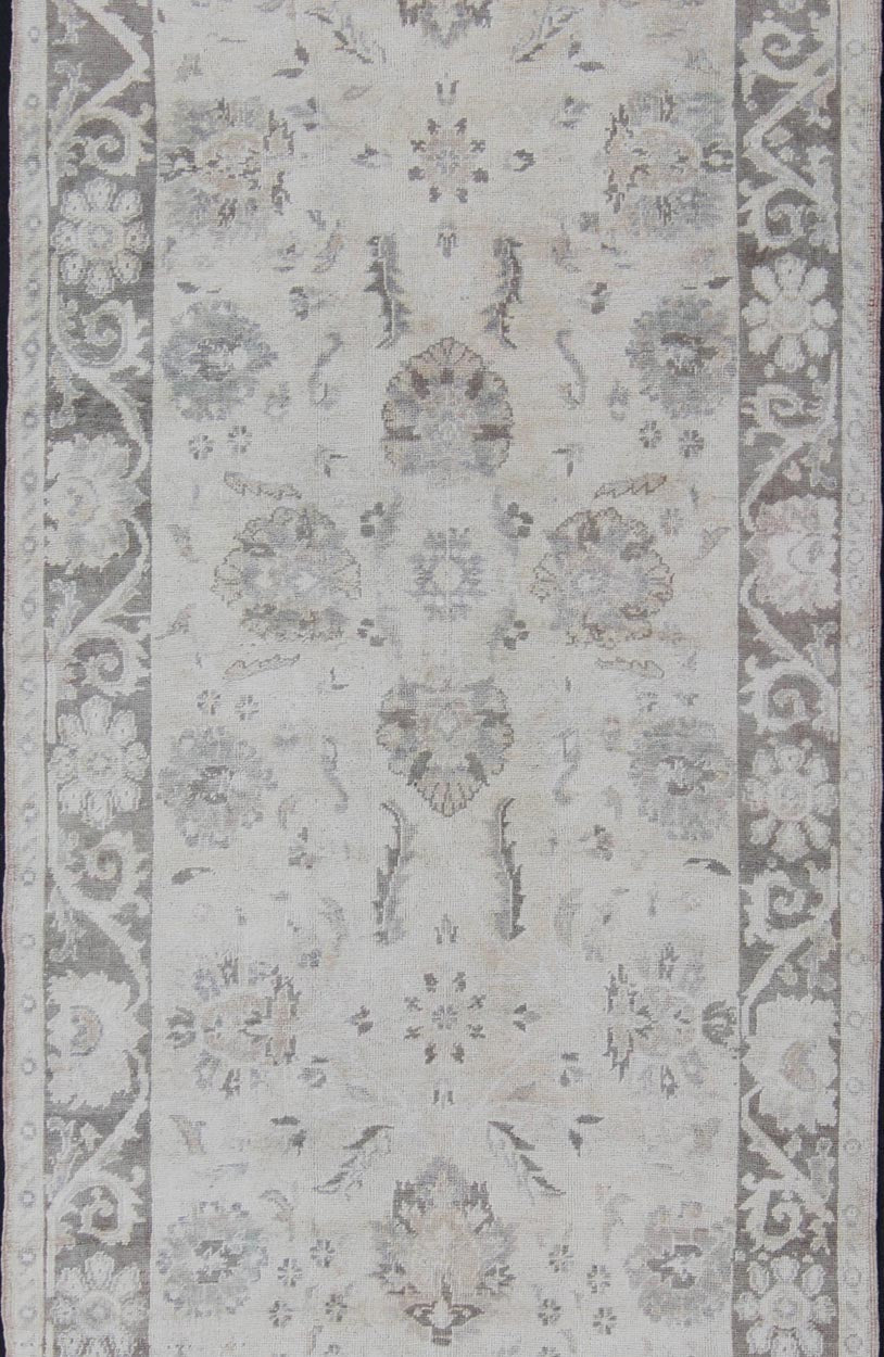 Oushak Gallery Runner with Traditional Design in Taupe, Gray and Cream Gray and cream vintage Turkish gallery,rug en - 140377, country of origin / type: Turkey / Oushak, circa 1940 Handwoven in mid - 20th century Turkey, this vintage Oushak c... - Keivan Woven ArtsEN - 140377 - 6358Rug