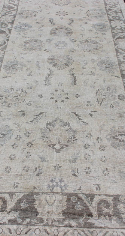 Oushak Gallery Runner with Traditional Design in Taupe, Gray and Cream Gray and cream vintage Turkish gallery,rug en - 140377, country of origin / type: Turkey / Oushak, circa 1940 Handwoven in mid - 20th century Turkey, this vintage Oushak c... - Keivan Woven ArtsEN - 140377 - 6358Rug