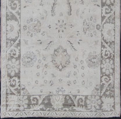Oushak Gallery Runner with Traditional Design in Taupe, Gray and Cream Gray and cream vintage Turkish gallery,rug en - 140377, country of origin / type: Turkey / Oushak, circa 1940 Handwoven in mid - 20th century Turkey, this vintage Oushak c... - Keivan Woven ArtsEN - 140377 - 6358Rug