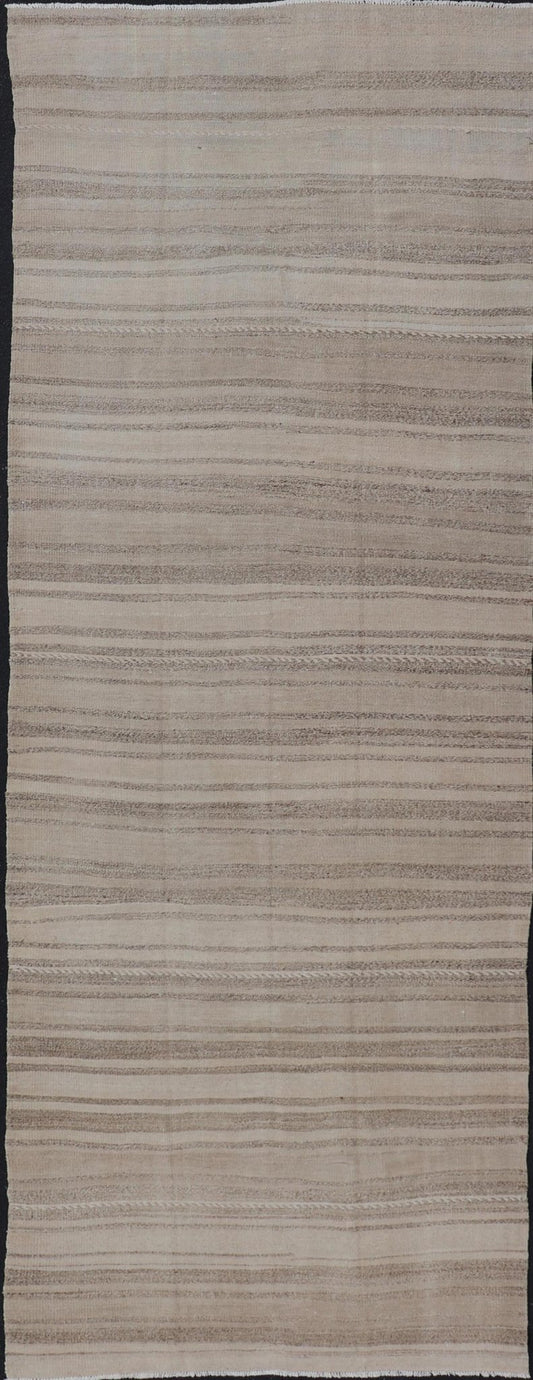 Measures: 4'6 x 13'0 Vintage Turkish Flat - Weave Gallery Runner with Minimalist & Modern Design. Keivan Woven Arts / rug / EN - 14040, country of origin / type: Turkey / Kilim, circa 1960 This softly striped - design vintage runner from Turkey fe... - Keivan Woven ArtsEN - 14040 - 21769