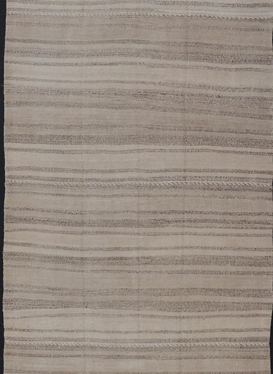 Measures: 4'6 x 13'0 Vintage Turkish Flat - Weave Gallery Runner with Minimalist & Modern Design. Keivan Woven Arts / rug / EN - 14040, country of origin / type: Turkey / Kilim, circa 1960 This softly striped - design vintage runner from Turkey fe... - Keivan Woven ArtsEN - 14040 - 21769Rug
