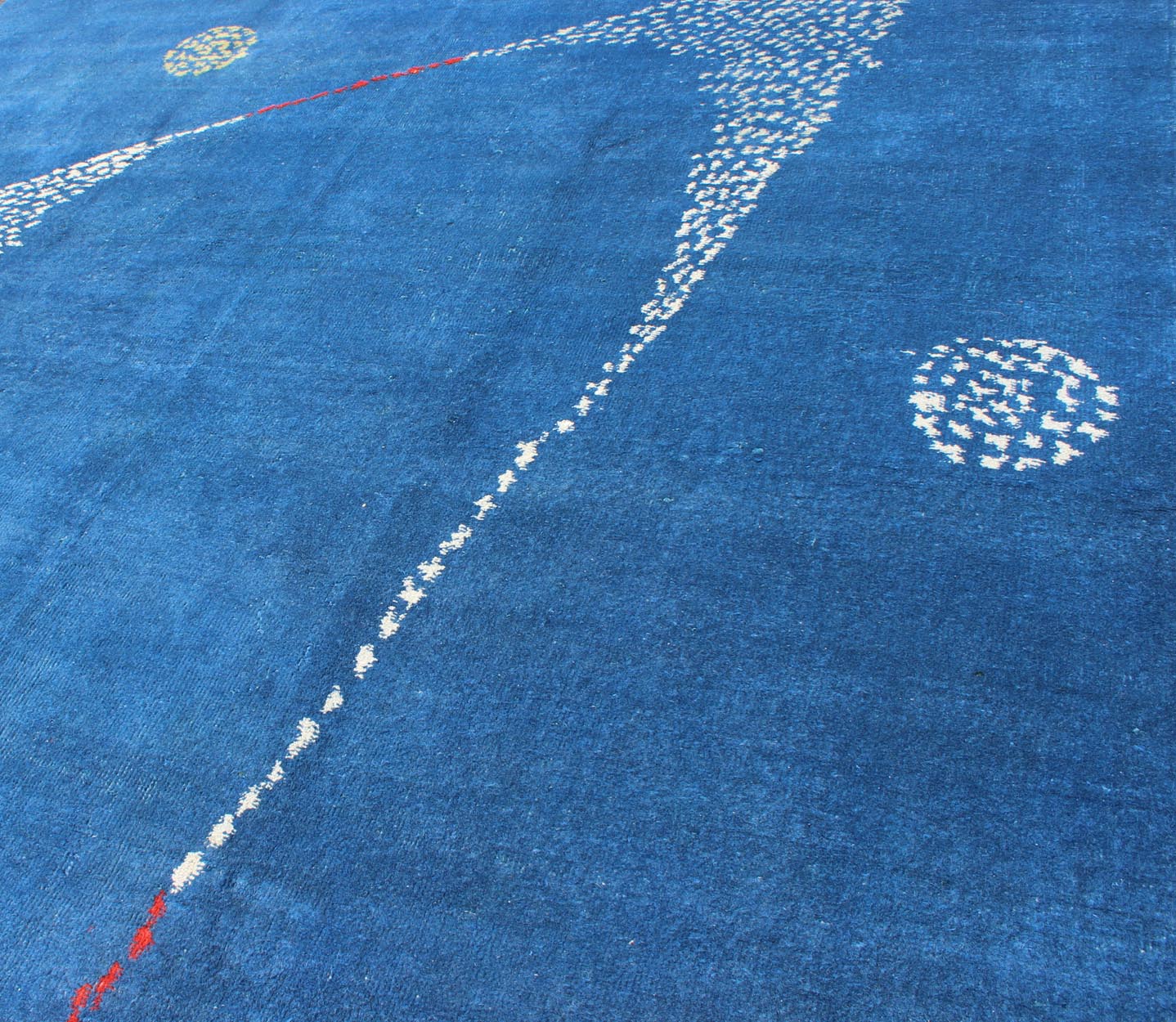 Mid - Century Modern Rug with Modern Design in medium Blue Background. Measures: 6'7 x 10'2 Rendered in random circles with an abstract triangle shape, this Mid - Century Modern rug is set on Sapphire Blue background with shades of white, red an... - Keivan Woven ArtsEN - 140430 - 5660Rug
