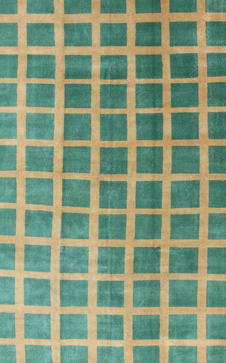 Green and Yellow Minimalist design Turkish Mid - Century Modern rug, rug en - 140442, country of origin / type: Turkey / Oushak, circa 1950. This modern - design vintage Turkish rug features a minimalist geometric large checkerboard pattern set atop a... - Keivan Woven ArtsEN - 140442 - 6366Rug