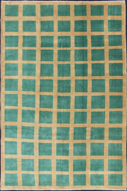 Green and Yellow Minimalist design Turkish Mid - Century Modern rug, rug en - 140442, country of origin / type: Turkey / Oushak, circa 1950. This modern - design vintage Turkish rug features a minimalist geometric large checkerboard pattern set atop a... - Keivan Woven ArtsEN - 140442 - 6366Rug