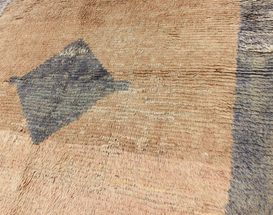 Modern & Minimalist Design Turkish Vintage Tulu Rug in Light Peach & Gray Blue. Vintage Tulu Turkish rug in Minimalist design and modern design with single diamond medallion, Keivan Woven Arts / rug EN - 140516, country of origin / type: Turkey / ... - Keivan Woven ArtsEN - 140516 - 6288Rug