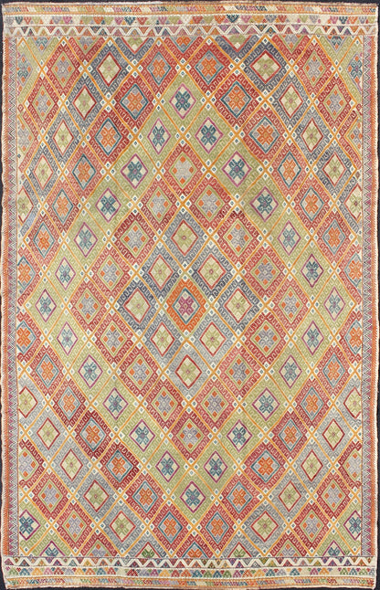Geometric diamond vintage Turkish Kilim rug, bright and colorful, Vintage Turkish Kilim Rug, Keivan Woven Arts / rug EN - 140534, country of origin / type: Turkey / Kilim, circa 1950. This geometric Kilim from Turkey bears a repeating large diamon... - Keivan Woven ArtsEN - 140534 - 6069Rug