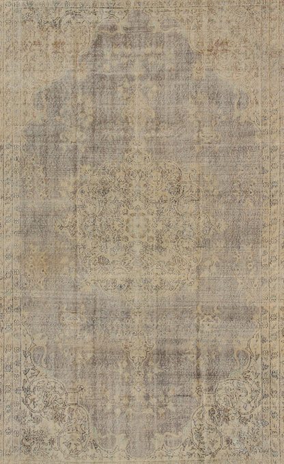 Distressed Turkish Carpet with Floral Design in Taupe, Gray and Ivory This vintage Turkish carpet has been neutralized to create faded pigments with a floral design. Neutral colors include many shades of taupe, gray, and ivory, with brown outlin... - Keivan Woven ArtsEN - 140589 - 6103Rug