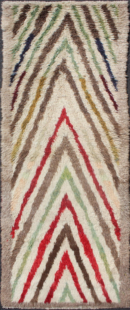 Vintage Turkish Tulu Runner with Tribal Design in Cream, Green, Red and Brown. Vintage Turkish Tulu Runner with Tribal Design. Keivan Woven Arts / rug EN - 140718, country of origin / type: Turkey / Tulu, circa 1940. This Tulu runner contai... - Keivan Woven ArtsEN - 140718 - 6009Rug