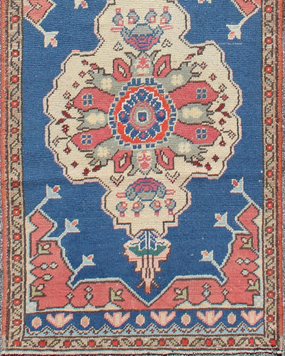 Grand dual medallion Oushak vintage runner from Turkey in red and blue, rug en - 140752, country of origin / type: Turkey / Oushak, circa 1940 This Turkish runner features a dual central medallion design as well as patterns of smaller geometric an... - Keivan Woven ArtsEN - 140752 - 5995Rug