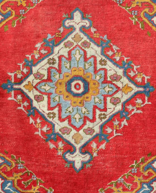 Antique Turkish Oushak Small Rug in Bright Red, Blue, Lavender, Orange & Green Country of Origin: Turkey; Type: Oushak; Design: Medallion, Floral Medallion; Keivan Woven Art, rug#EN - 141030; Antique Turkish Oushak Small Rug in Bright Red, Blue, L... - Keivan Woven ArtsEN - 141030 - 7129Rug