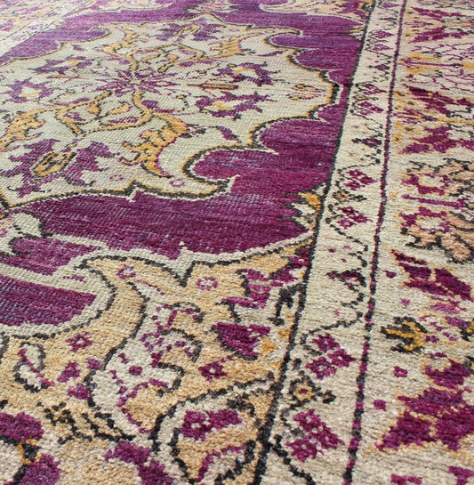 Purple Background Vintage Turkish Oushak Rug with Floral Medallion Design. Keivan Woven Arts rug#EN - 141041, country of origin / type: Turkey / Oushak, circa 1940 Measures: 3'7 x 6' This sublime and enchanting vintage rug, a gorgeous Ousha... - Keivan Woven ArtsEN - 141041 - 7139Rug