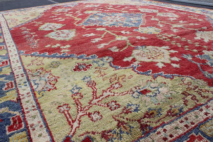 Antique Turkish Oushak in yellow Green, Red & Blue with Floral Medallion Design. Antique Oushak in Red, Blue and light Yellow Green. Country of Origin: Turkey; Type: Oushak; Design: Medallion; Keivan Woven Arts: rug /EN - 141060 Measures: 7... - Keivan Woven ArtsEN - 141060 - 7169Rug