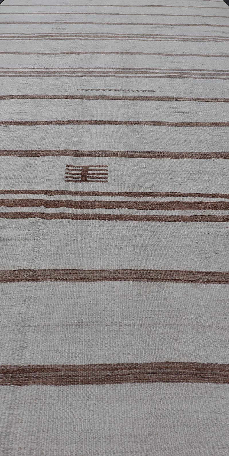 Measures: 4'1 x 12'7 Vintage Gallery Turkish Natural Kilim with Stripes in Ivory, Taupe and Brown. Keivan Woven Arts / rug EN - 14133, country of origin / type: Turkey / Kilim, circa Mid - 20th Century. This flat - woven Kilim gallery runner f... - Keivan Woven ArtsEN - 14133 - 21799Rug
