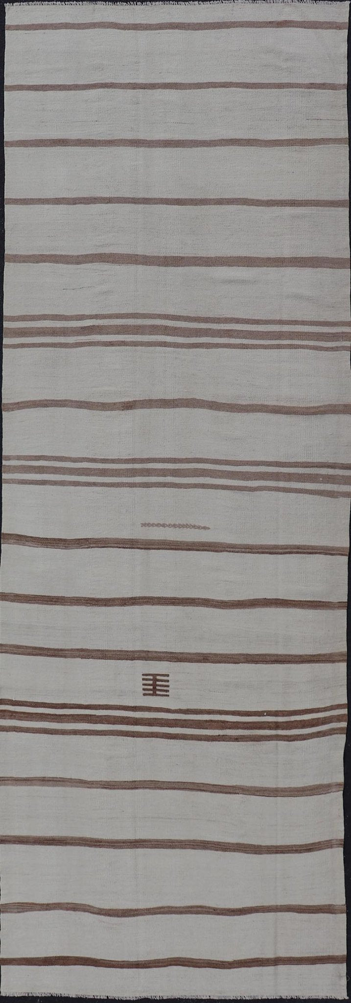 Measures: 4'1 x 12'7 Vintage Gallery Turkish Natural Kilim with Stripes in Ivory, Taupe and Brown. Keivan Woven Arts / rug EN - 14133, country of origin / type: Turkey / Kilim, circa Mid - 20th Century. This flat - woven Kilim gallery runner f... - Keivan Woven ArtsEN - 14133 - 21799Rug