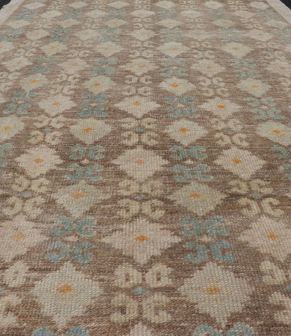 Vintage Turkish Tulu Rug with a Modern Design with All - Over Tribal Design This modern - design vintage Turkish Tulu rug features an all - over Design with a black zig zag line connecting the flowers. Set on light brown background, the flower colors ... - Keivan Woven ArtsEN - 141454 - 14650Rug