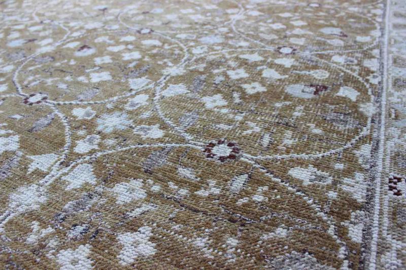 Antique All - Over Design Oushak Rug with Flowers in Ivory and Olive Green, rug EN - 141498 country of origin / type: Turkey / Oushak, circa second quarter of 20th Century. Produced in 1930's Turkey, this antique Oushak is characterized by a unique... - Keivan Woven ArtsEN - 141498 - 6680Rug