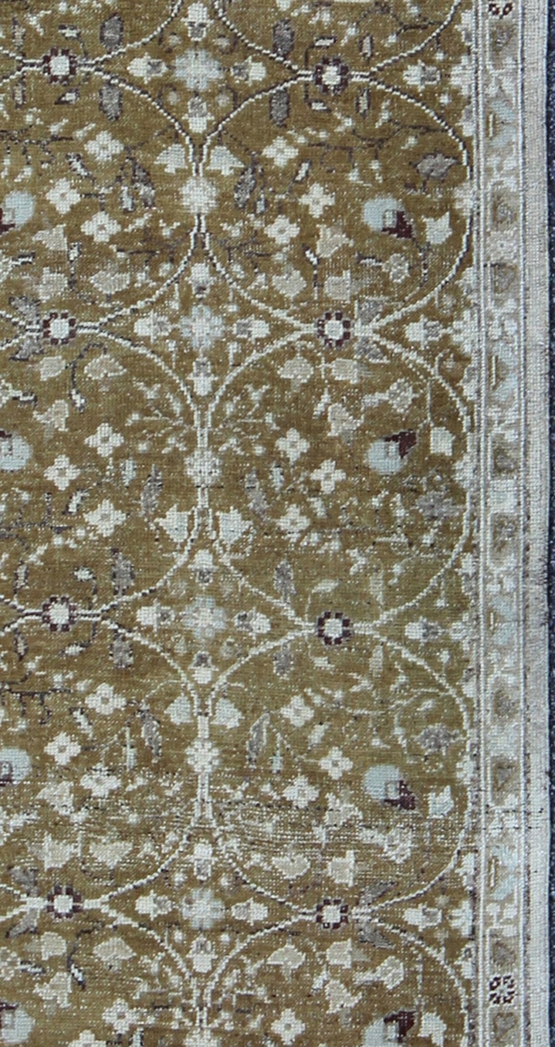 Antique All - Over Design Oushak Rug with Flowers in Ivory and Olive Green, rug EN - 141498 country of origin / type: Turkey / Oushak, circa second quarter of 20th Century. Produced in 1930's Turkey, this antique Oushak is characterized by a unique... - Keivan Woven ArtsEN - 141498 - 6680Rug