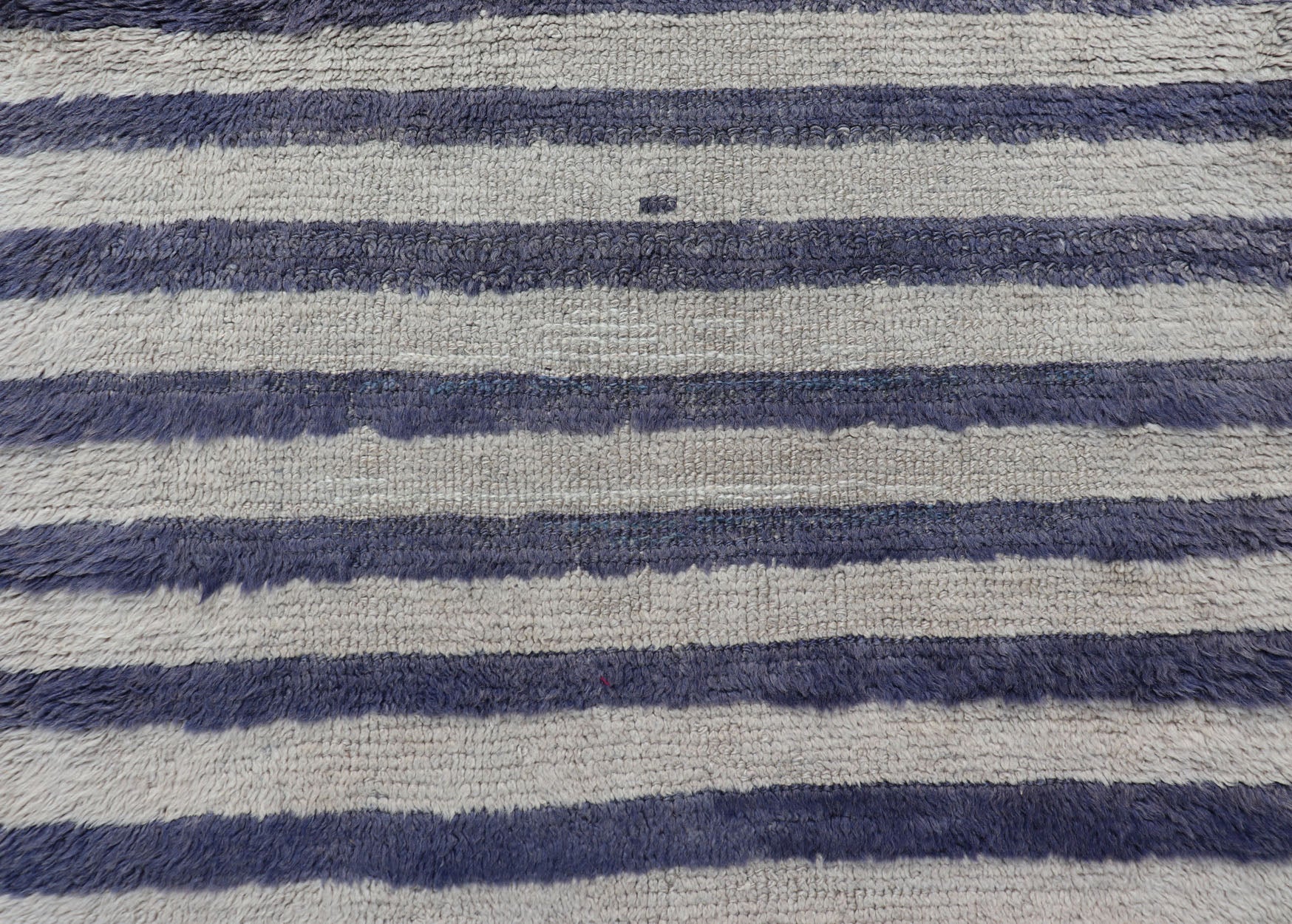 Turkish Angora Vintage Tulu Carpet with Stripe Pattern Light Taupe & Navy Blue. Vintage Tulu, Turkish Tulu. Vintage Turkish Tulu Carpet with light beige/Taupe and Navy Blue Stripe Pattern. Keivan Woven Arts / rug EN - 141520, country of origin / ... - Keivan Woven ArtsEN - 141520 - 6700Rug
