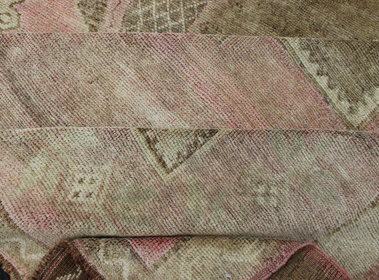 Large Turkish Rug with Modern Design in Light Olive Green, Taupe & Faint Pink. Large Turkish vintage Kars Rug. Large Turkish vintage Kars rug in modern design. Keivan Woven Arts rug / EN - 141713. Large Turkish vintage rug. Measures: 12' x 16' ... - Keivan Woven ArtsEN - 141713 - 7209