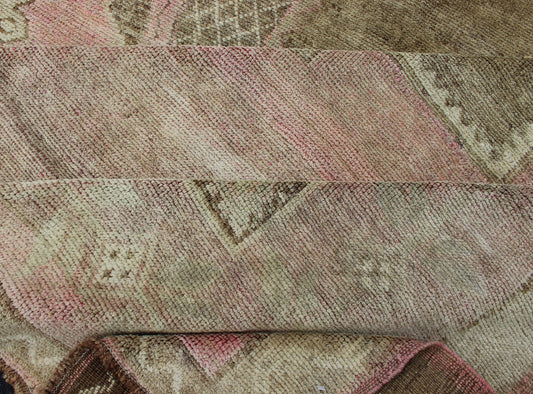 Large Turkish Rug with Modern Design in Light Olive Green, Taupe & Faint Pink. Large Turkish vintage Kars Rug. Large Turkish vintage Kars rug in modern design. Keivan Woven Arts rug / EN - 141713. Large Turkish vintage rug. Measures: 12' x 16' ... - Keivan Woven ArtsEN - 141713 - 7209Rug