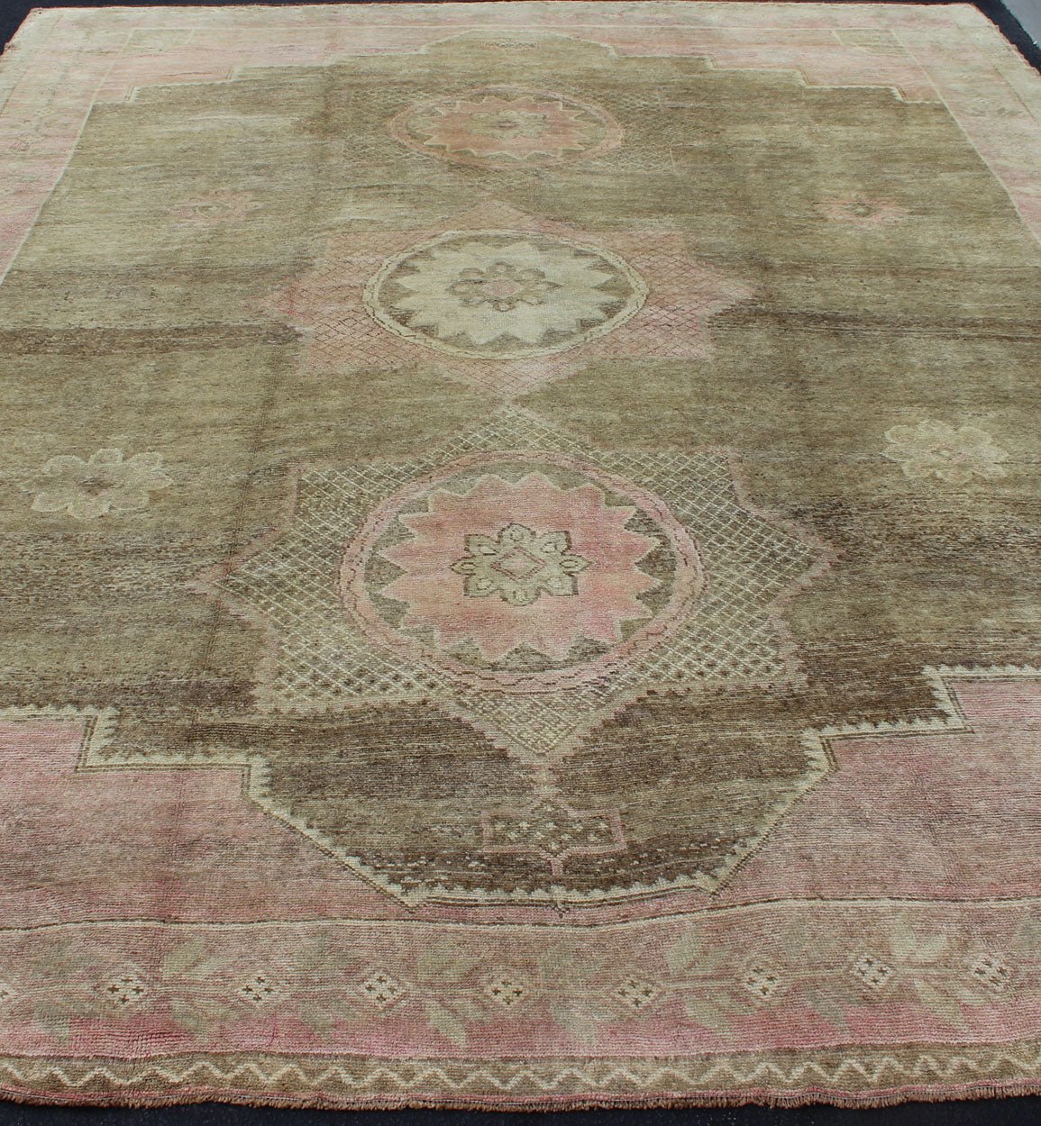 Large Turkish Rug with Modern Design in Light Olive Green, Taupe & Faint Pink. Large Turkish vintage Kars Rug. Large Turkish vintage Kars rug in modern design. Keivan Woven Arts rug / EN - 141713. Large Turkish vintage rug. Measures: 12' x 16' ... - Keivan Woven ArtsEN - 141713 - 7209Rug