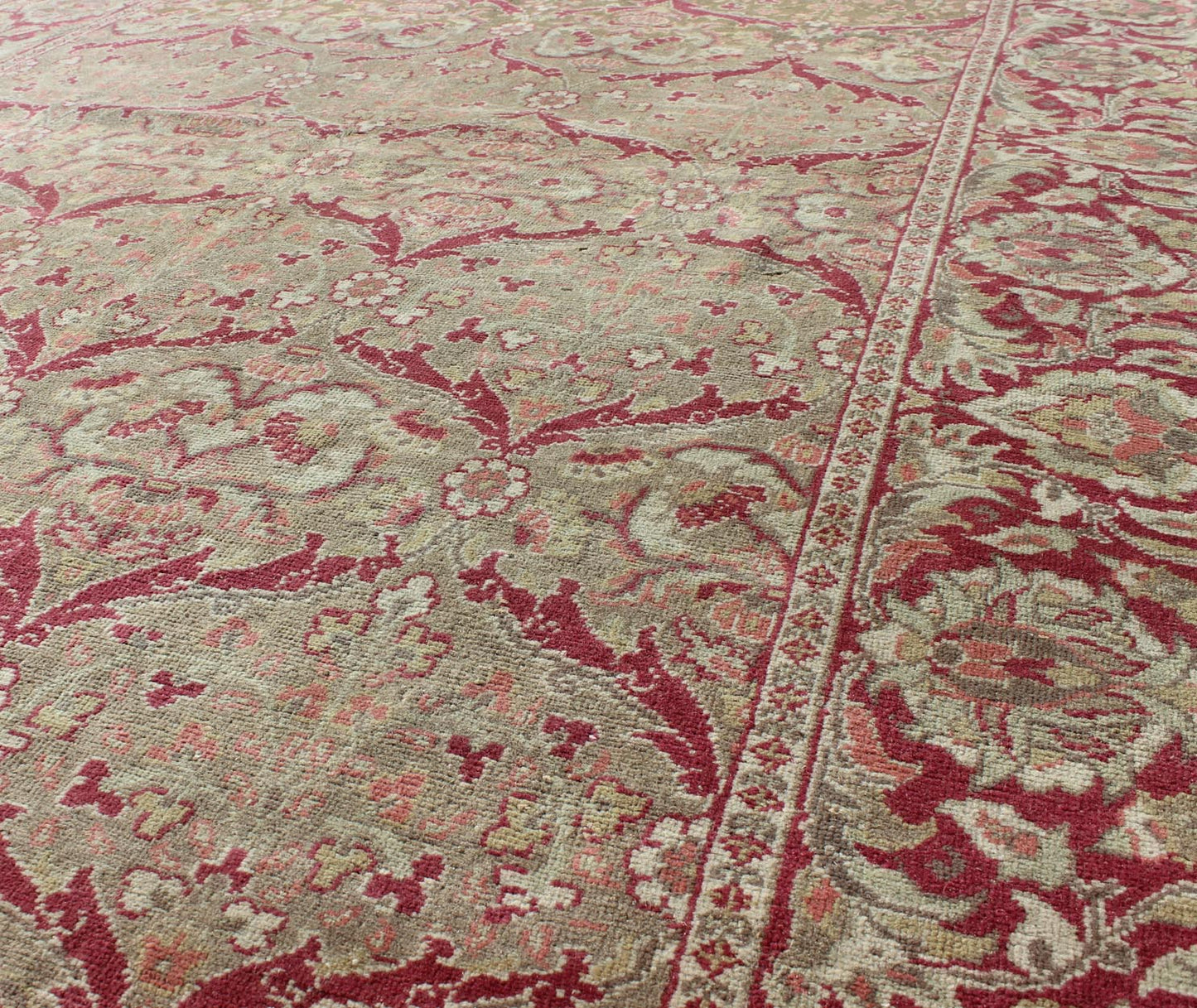 Vintage Turkish Sivas Rug in Burgundy Red, Cream, & Taupe With All - Over Design Measures: 5'0'' x 7'7''. In this Sivas piece, a traditional all - over pattern is reinterpreted with a subtle arabesque aesthetic. vinery, floral designs, and l... - Keivan Woven ArtsEN - 141730 - 7215Rug