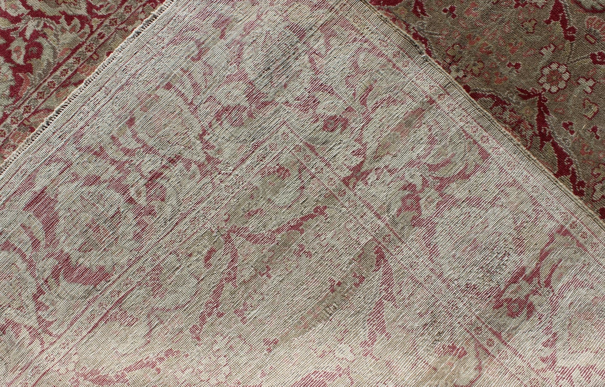 Vintage Turkish Sivas Rug in Burgundy Red, Cream, & Taupe With All - Over Design Measures: 5'0'' x 7'7''. In this Sivas piece, a traditional all - over pattern is reinterpreted with a subtle arabesque aesthetic. vinery, floral designs, and l... - Keivan Woven ArtsEN - 141730 - 7215Rug