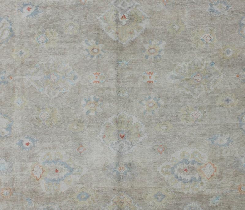 Large Turkish Oushak Rug with Neutral Color Palette and All - Over Flower Design kwarugs Very large Turkish Oushak rug with neutral color palette and all - over flower design, rug en - 141738, country of origin / type: Turkey / Oushak This hand... - Keivan Woven ArtsEN - 141738 - 6761Rug