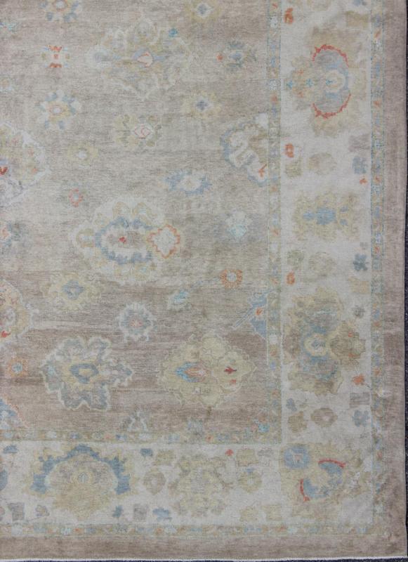 Large Turkish Oushak Rug with Neutral Color Palette and All - Over Flower Design kwarugs Very large Turkish Oushak rug with neutral color palette and all - over flower design, rug en - 141738, country of origin / type: Turkey / Oushak This hand... - Keivan Woven ArtsEN - 141738 - 6761Rug