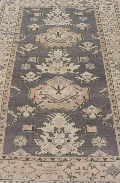 Measures: 4'8 x 7'5 Turkish Oushak Rug Vintage with Three Floral Medallion Design In Blue and Cream. Keivan Woven Arts / rug EN - 14201, country of origin / type: Turkey / Oushak, circa 1940 This striking vintage Turkish Oushak rug bears a blue - co... - Keivan Woven ArtsEN - 14201 - 22734Rug