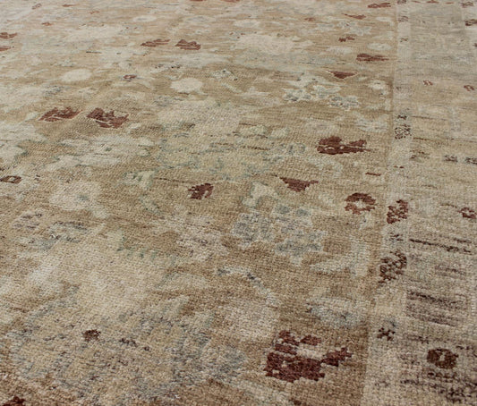 Turkish Vintage Hand Knotted Oushak Rug with All - Over Floral Design Vintage Turkish Oushak rug from Turkey with All - Over Design, Keivan Woven Arts / rug/EN - 142134, country of origin / type: Turkey / Oushak, circa 1940. This vintage T... - Keivan Woven ArtsEN - 142134 - 7847Rug