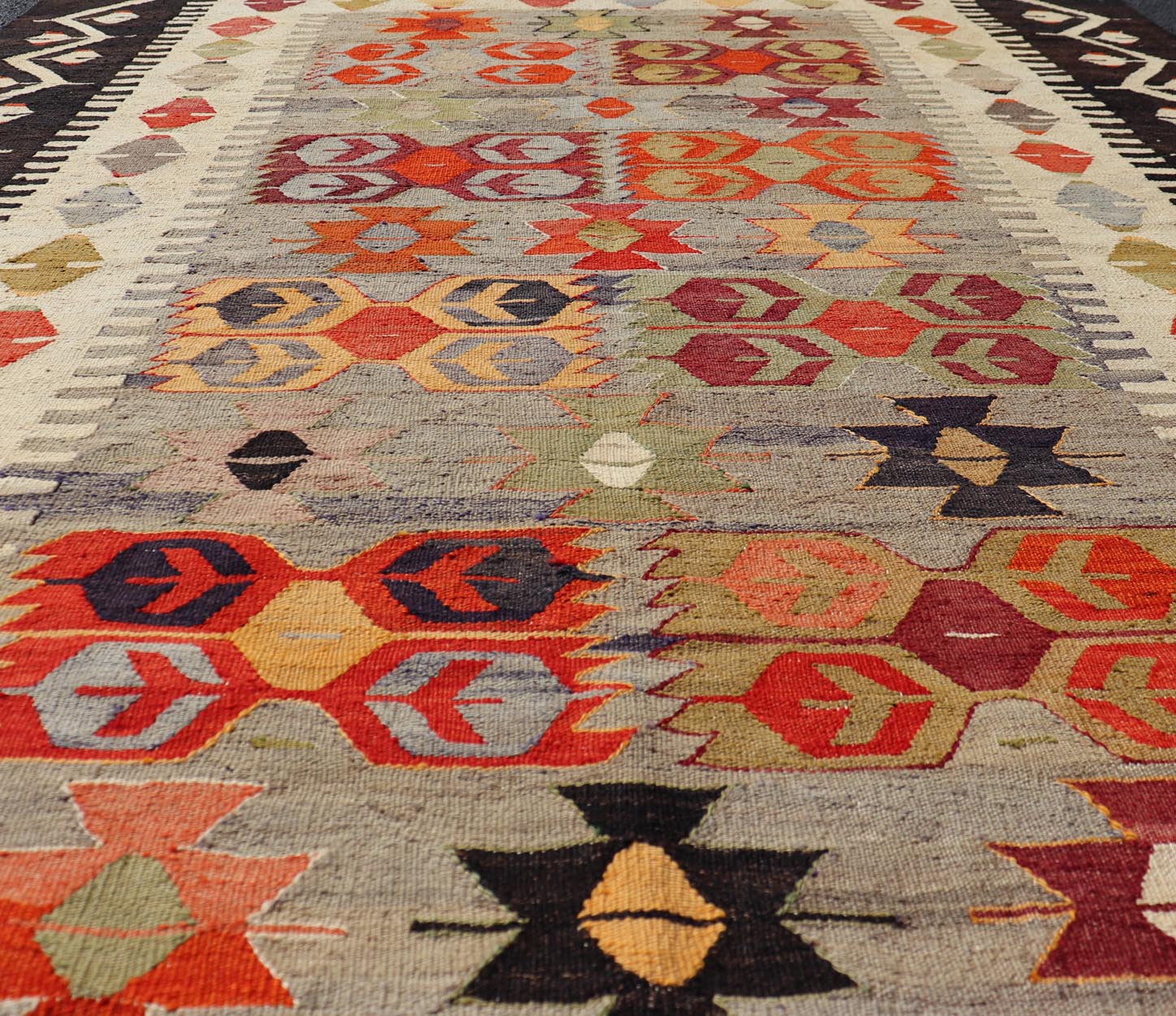 Colorful Vintage Turkish Flatweave Rug with All - Over Tribal Design. flat - weave Kilim from Turkey vintage in grey, ivory, yellow, red, and green. Keivan Woven Arts / rug EN - 14277, country of origin / type: Turkey / Kilim, circa 1950. Measures: 6'0 x 8'0 - Keivan Woven ArtsEN - 14277 - 23571Rug