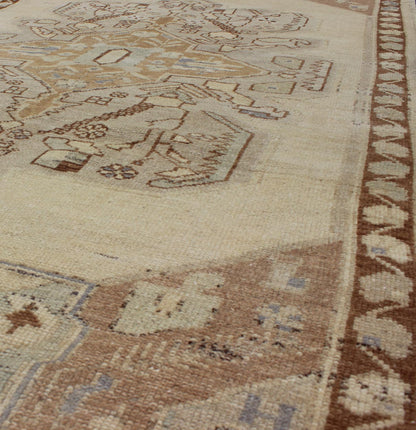 Vintage Hand Knotted Turkish Oushak Rug with Large Floral Medallion This Turkish Vintage Oushak contains subtle tones of taupe, beige and gray - blue, which are highlighted by brown and mocha colors. The elegant center medallion accentuates a bot... - Keivan Woven ArtsEN - 142892 - 8070Rug