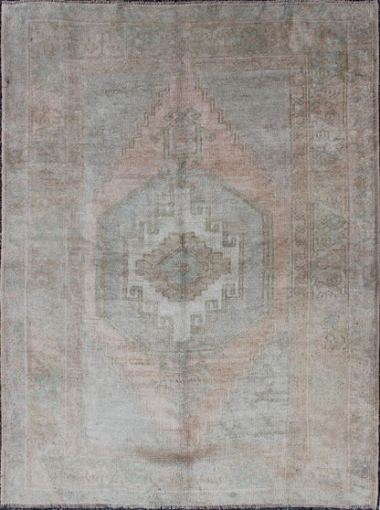 Mid - Century Muted Vintage Turkish Oushak with Central Medallion Design Muted Vintage Turkish Mid - Century Oushak with Central Medallion Design rug / en - 142989 origin / turkey This muted vintage Turkish Oushak carpet from the mid - 20th cen... - Keivan Woven ArtsEN - 142989 - 8341Rug