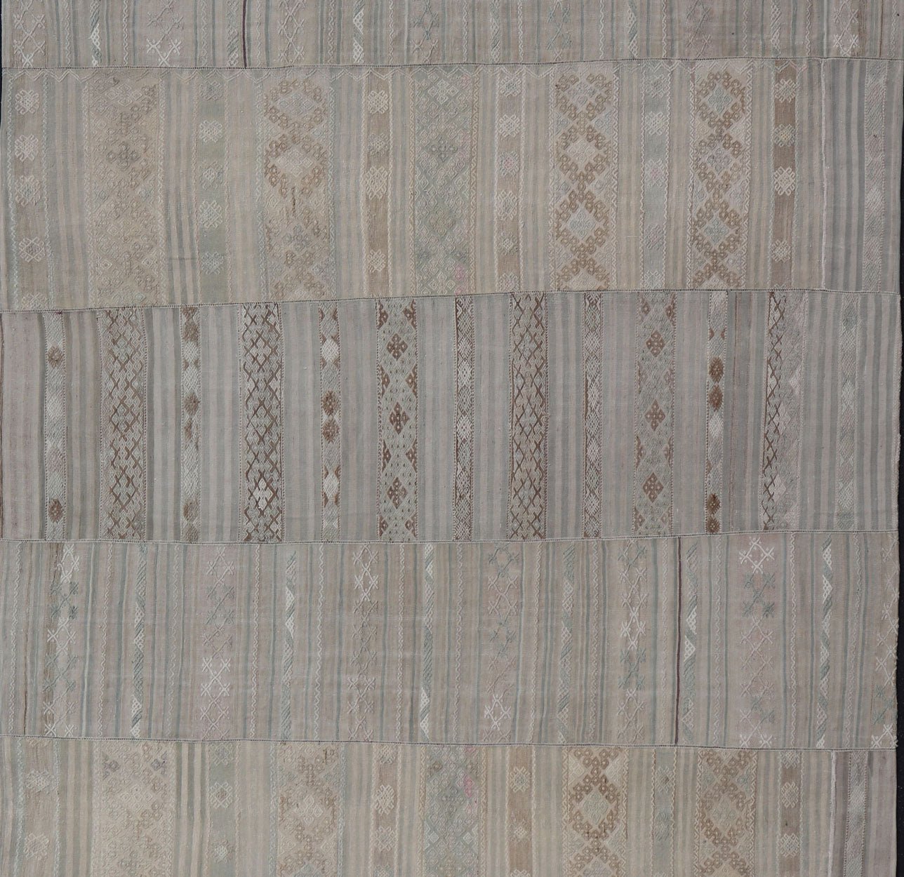 Measures: 10'7 x 16'7 Vintage Neutral Paneled Kilim Flat - Weave in Neutral Muted Tones. Keivan Woven Arts /rug / EN - 14413, country of origin / type: Turkey / Kilim 1950s Large Vintage Hand Woven neutral paneled Kilim flat - weave. This vintage ... - Keivan Woven ArtsEN - 14413 - 22746Rug
