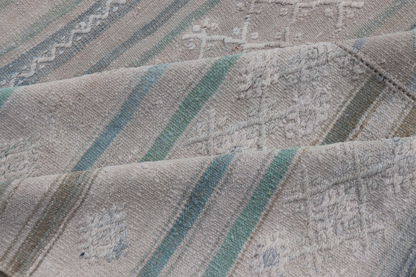 Measures: 10'4 x 16'8 Large Vintage Neutral Paneled Kilim Flat - Weave in Neutral Muted Tones. Keivan Woven Arts /rug / EN - 14424, country of origin / type: Turkey / Kilim 1950s Large Vintage Hand Woven neutral paneled Kilim flat - weave. This vin... - Keivan Woven ArtsEN - 14424 - 22758Rug