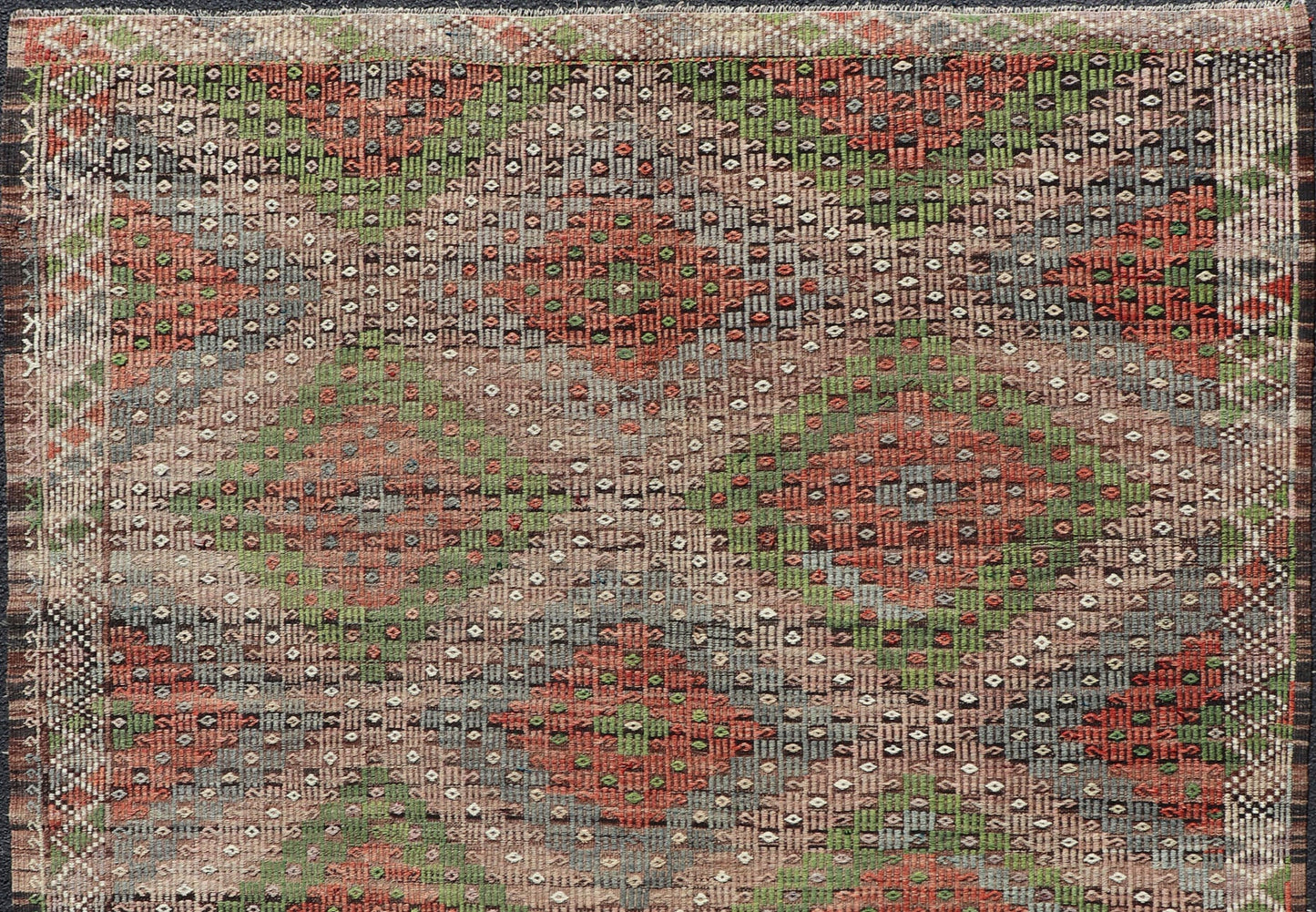 Vintage Turkish Embroidered Flat - Weave Rug with Geometric Design With Green Measures: 7'1 x 8'1 Vintage Turkish Embroidered Flat - Weave Rug with Geometric Design With Green. Keivan Woven Arts - Geometric design vintage Kilim rug from Turkey r... - Keivan Woven ArtsEN - 14459 - 22962Rug