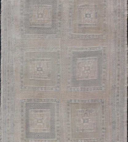 Measures: 6'1 x 9'11 Vintage Turkish Embroidered Rug with Geometric Box Design in Earthy Tones. Keivan Woven Arts / rug EN - 14464, country of origin / type: Turkey / Kilim, circa 1950 This geometric Kilim from Turkey bears a repeating large box de... - Keivan Woven ArtsEN - 14464 - 21817Rug